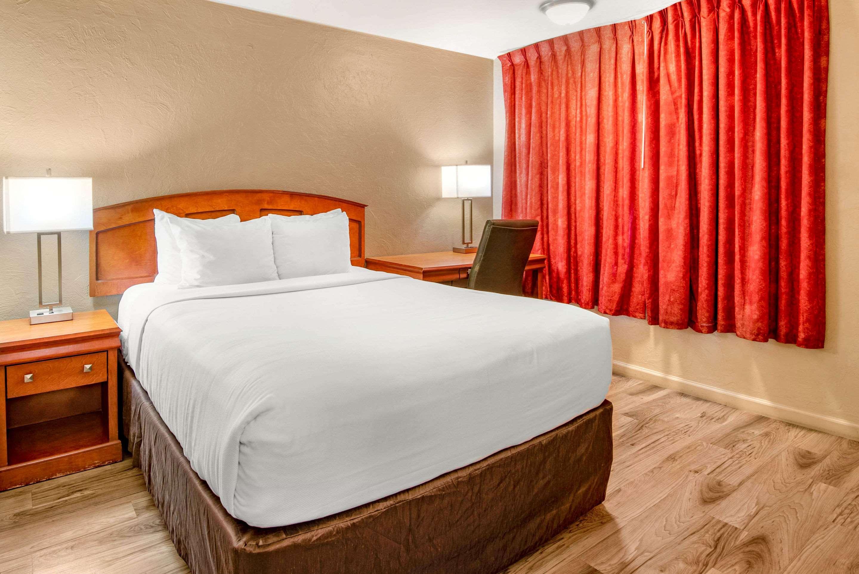 Econo Lodge Inn & Suites Durango Eksteriør billede