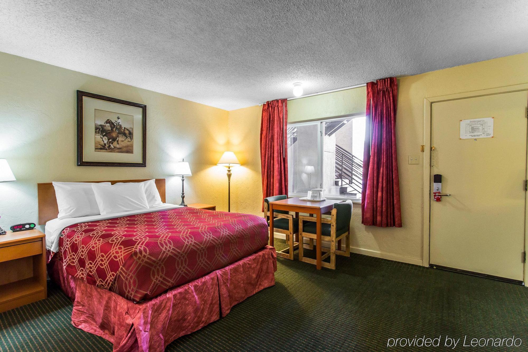 Econo Lodge Inn & Suites Durango Eksteriør billede